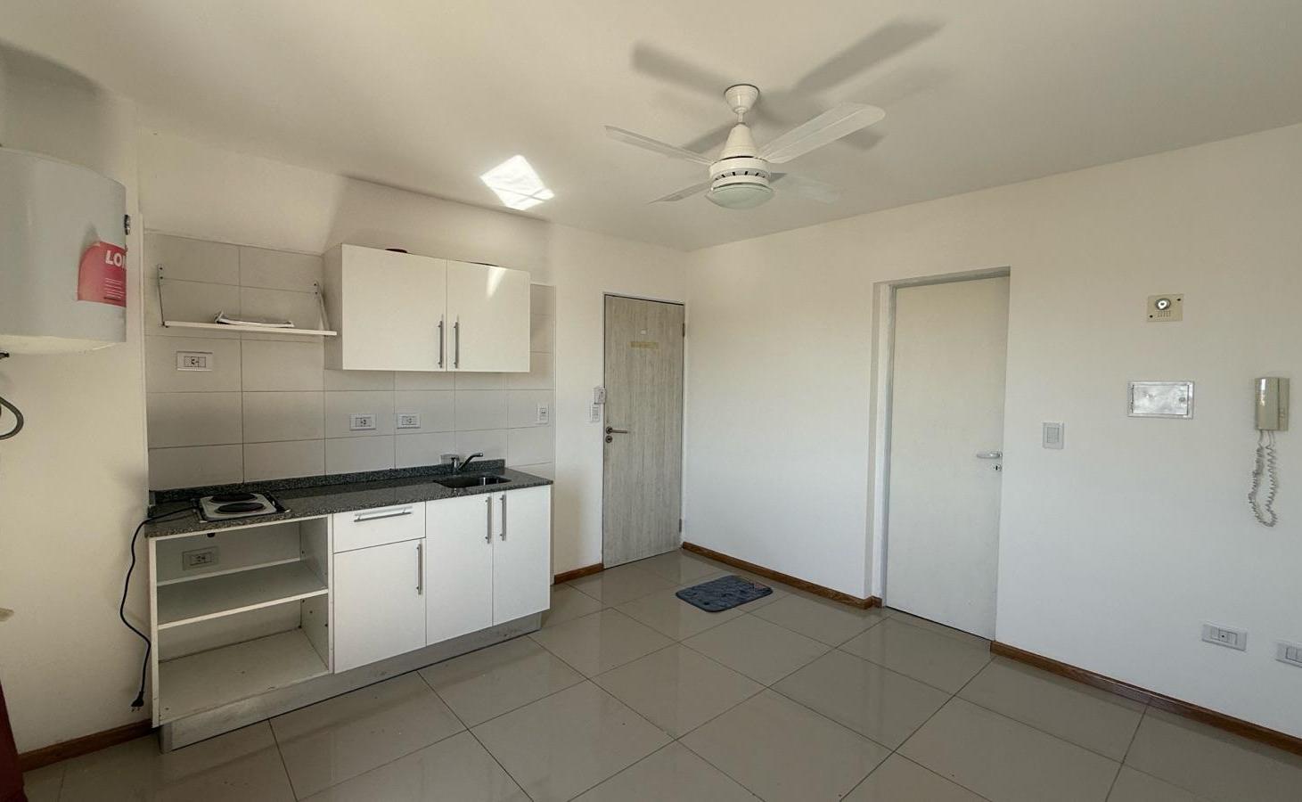 Foto de Venta Inversion Departamento Monoambiente Zona UCA. Lourdes, imagen 1