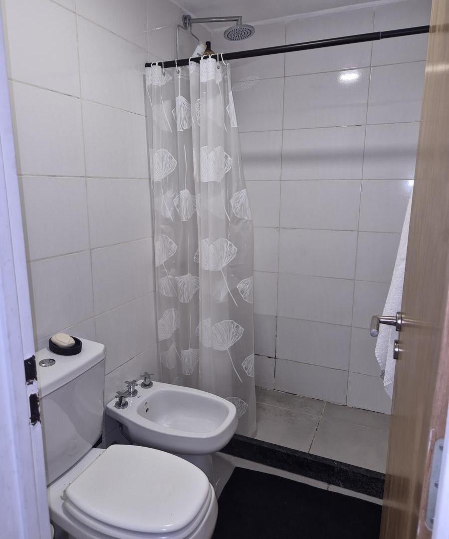 Foto de Venta Departamento Un Dormitorio Con Balcon Categoria. Agote, imagen 5