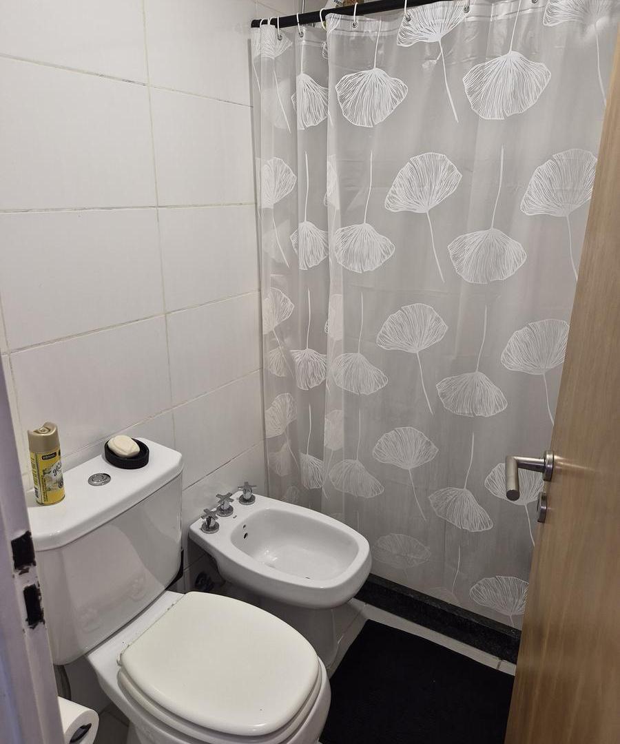 Foto de Venta Departamento Un Dormitorio Con Balcon Categoria. Agote, imagen 2