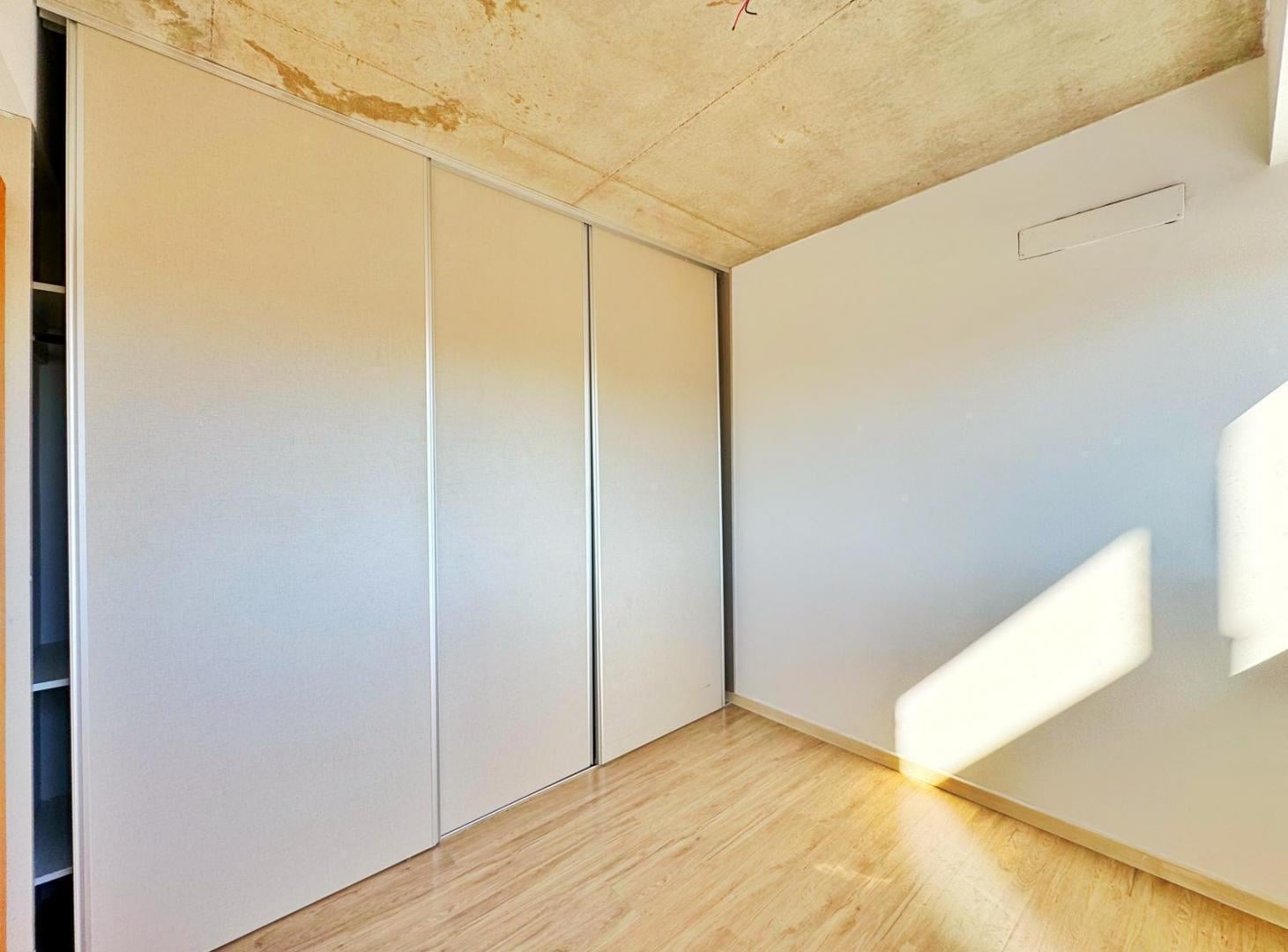 Foto de Venta Departamento Dos Dormitorios Con Balcon Categoria. Agote, imagen 3