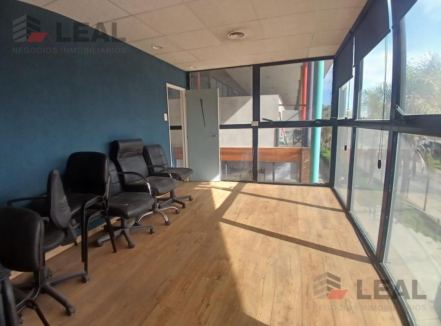 Foto de Oficina 115 m² en Alquiler en Docks del Puerto | Tigre, imagen 2