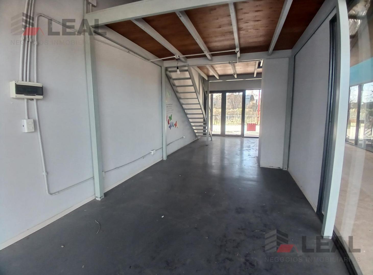 Foto de Locales en alquiler 44m2 en Docks del Puerto - Tigre, imagen 1