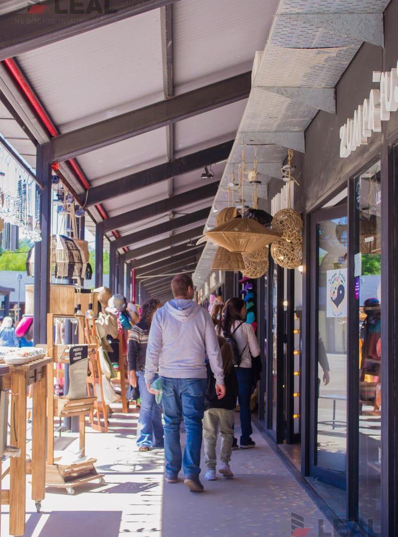 Foto de Locales en alquiler 44m2 en Docks del Puerto - Tigre, imagen 2