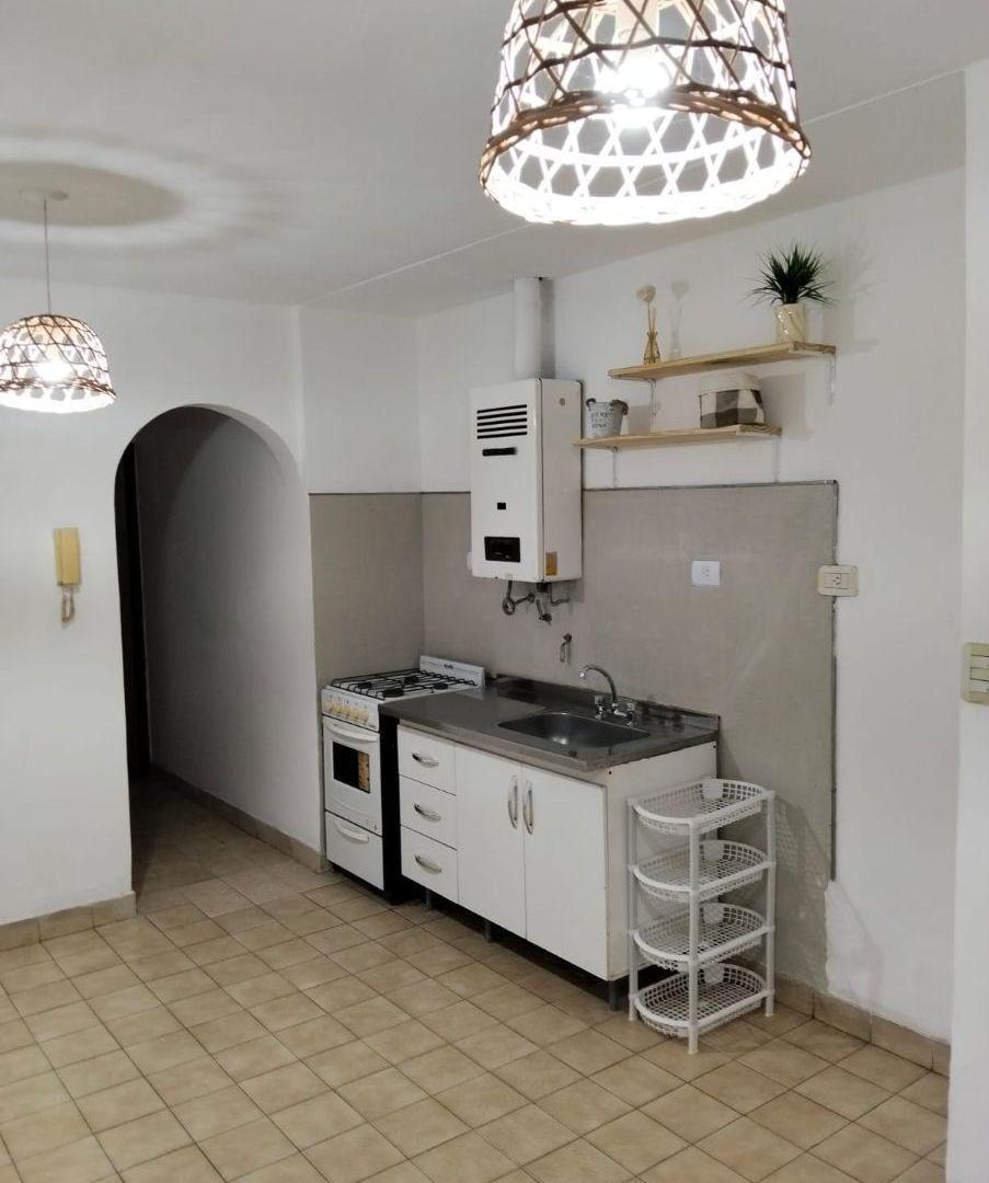 Foto de DEPARTAMENTO EN ALQUILER - Corrientes al 800 - 1 Dormitorio, imagen 1