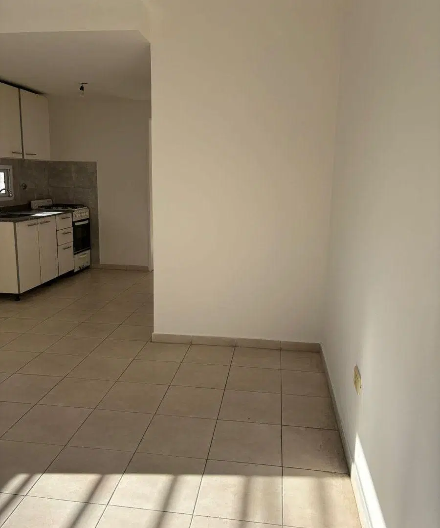 Departamento dos ambientes en alquiler en Temperley 8