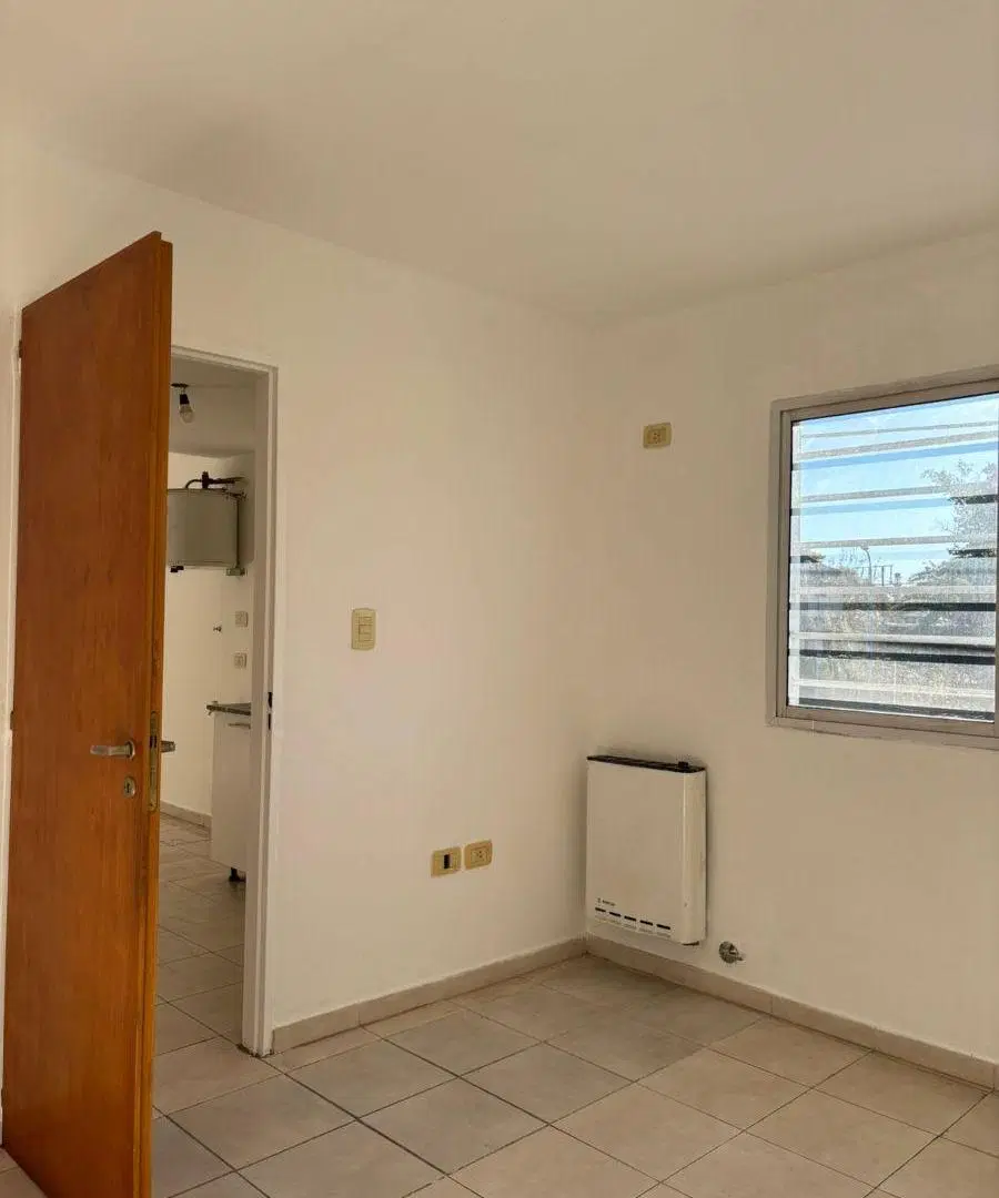 Departamento dos ambientes en alquiler en Temperley 2