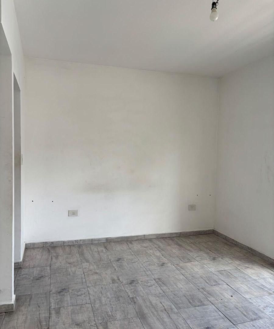 Foto de Monoambiente en alquiler en Temperley, imagen 1