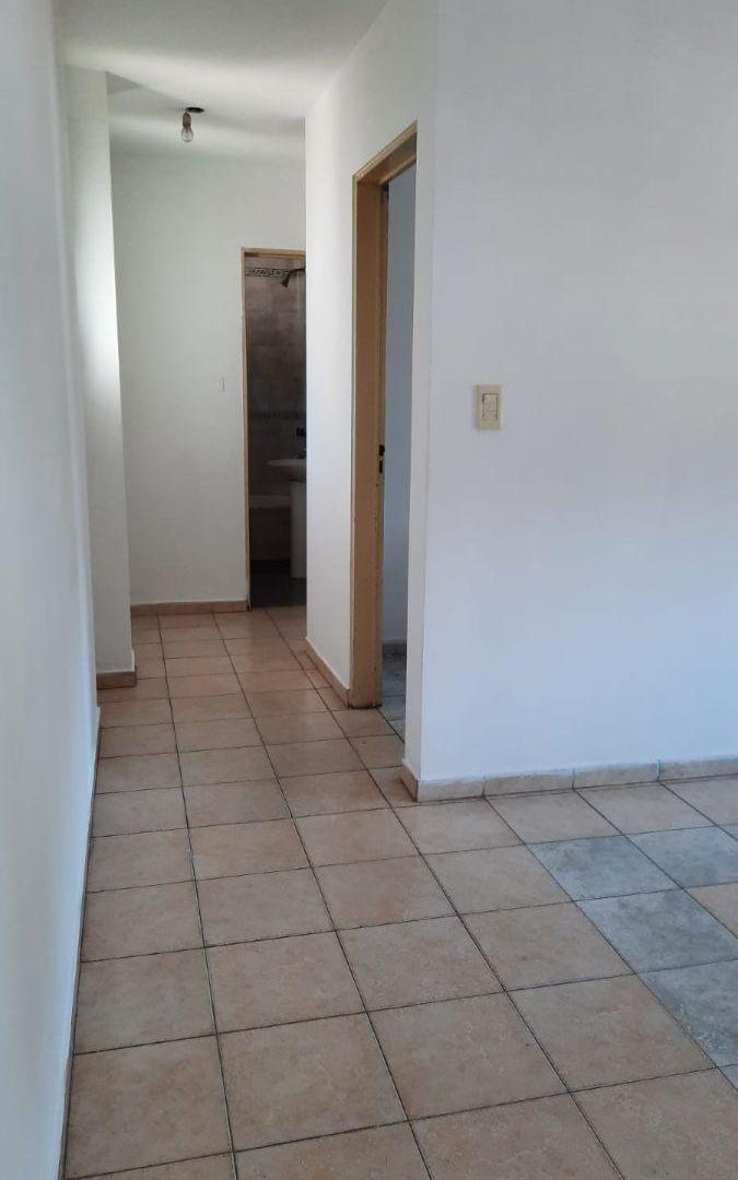 Foto de Departamento dos ambientes en alquiler en Temperley, imagen 1