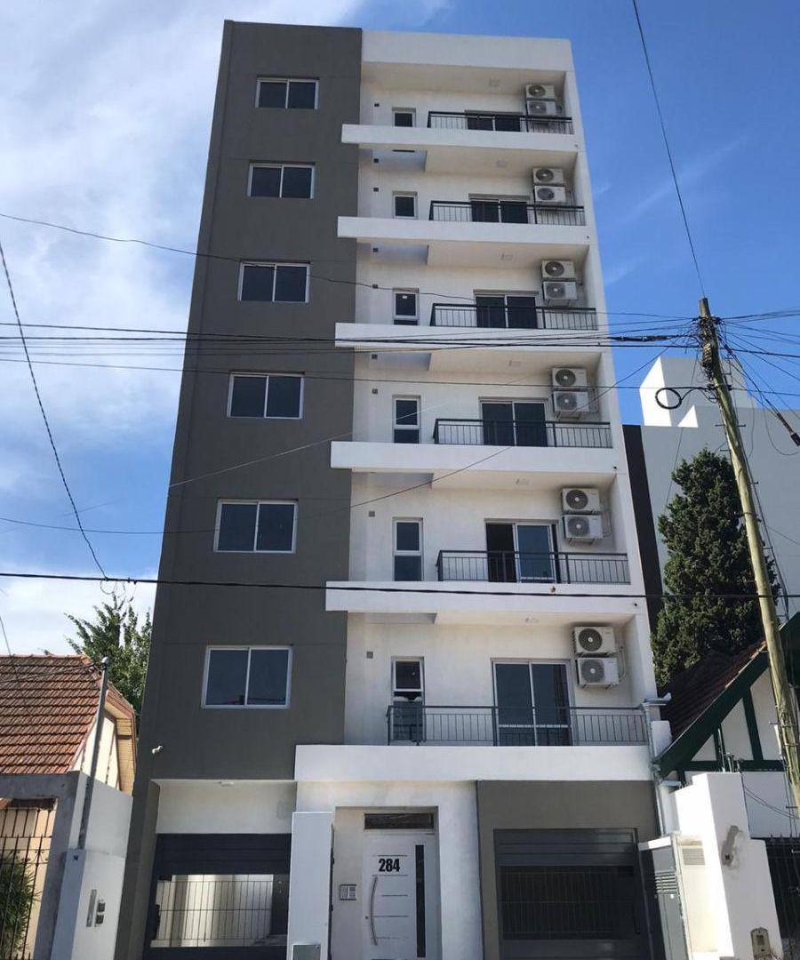 Foto de Departamento dos ambientes en alquiler en Temperley Este, imagen 1