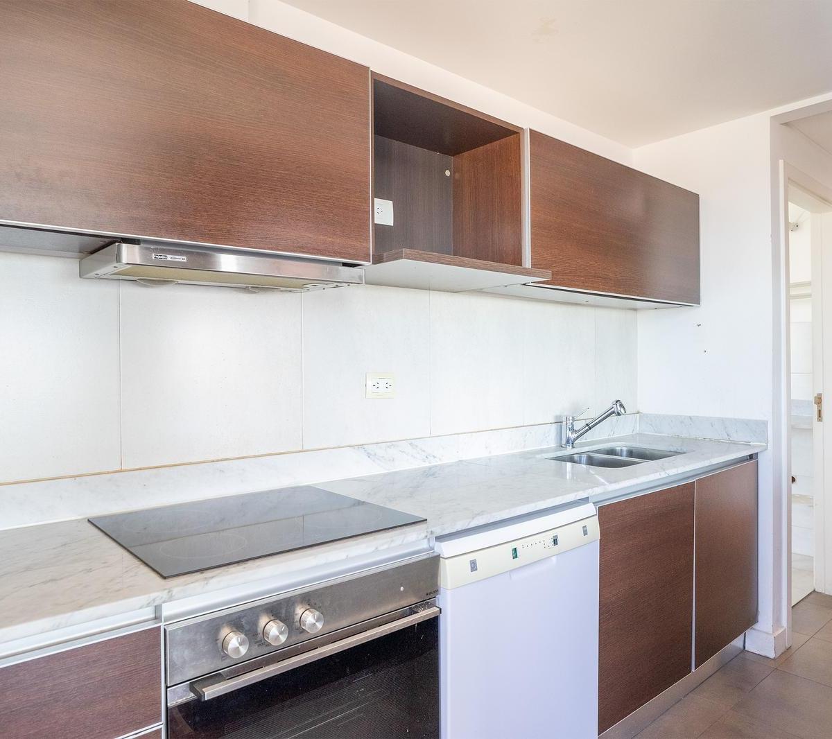 Departamento de 3 Dorm. Más Dependencia, 2 Cocheras y Amenities en Torre Maui 3