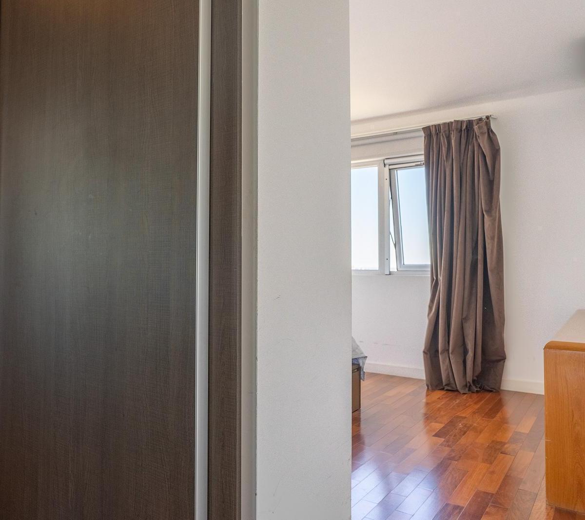 Departamento de 3 Dorm. Más Dependencia, 2 Cocheras y Amenities en Torre Maui 2