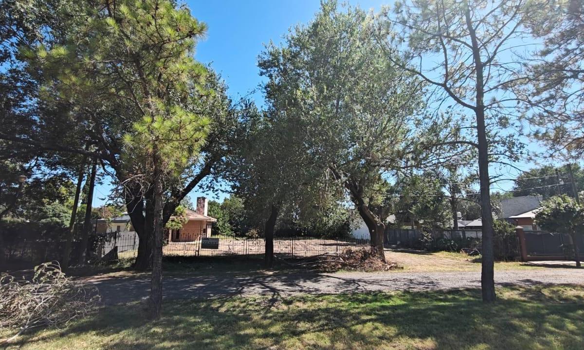 Terreno comercial en Funes