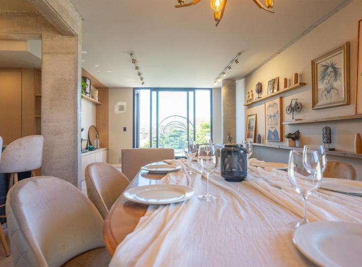 Departamento moderno de 3 dormitorios con terraza exclusiva en Pichincha 4