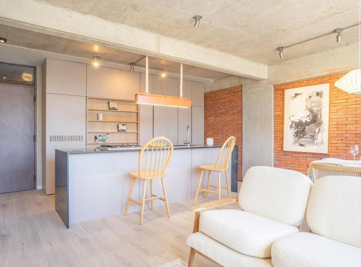 Foto de Departamento moderno de 2 dormitorios con balcón en Pichincha, imagen 3