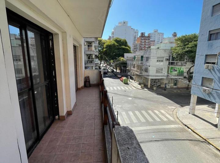 Casa  en venta zona centro de Rosario 4