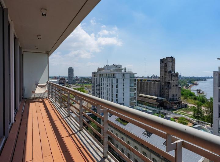 Departamento de 2 dormitorios con cochera y terraza exclusiva en FORUM PUERTO NORTE