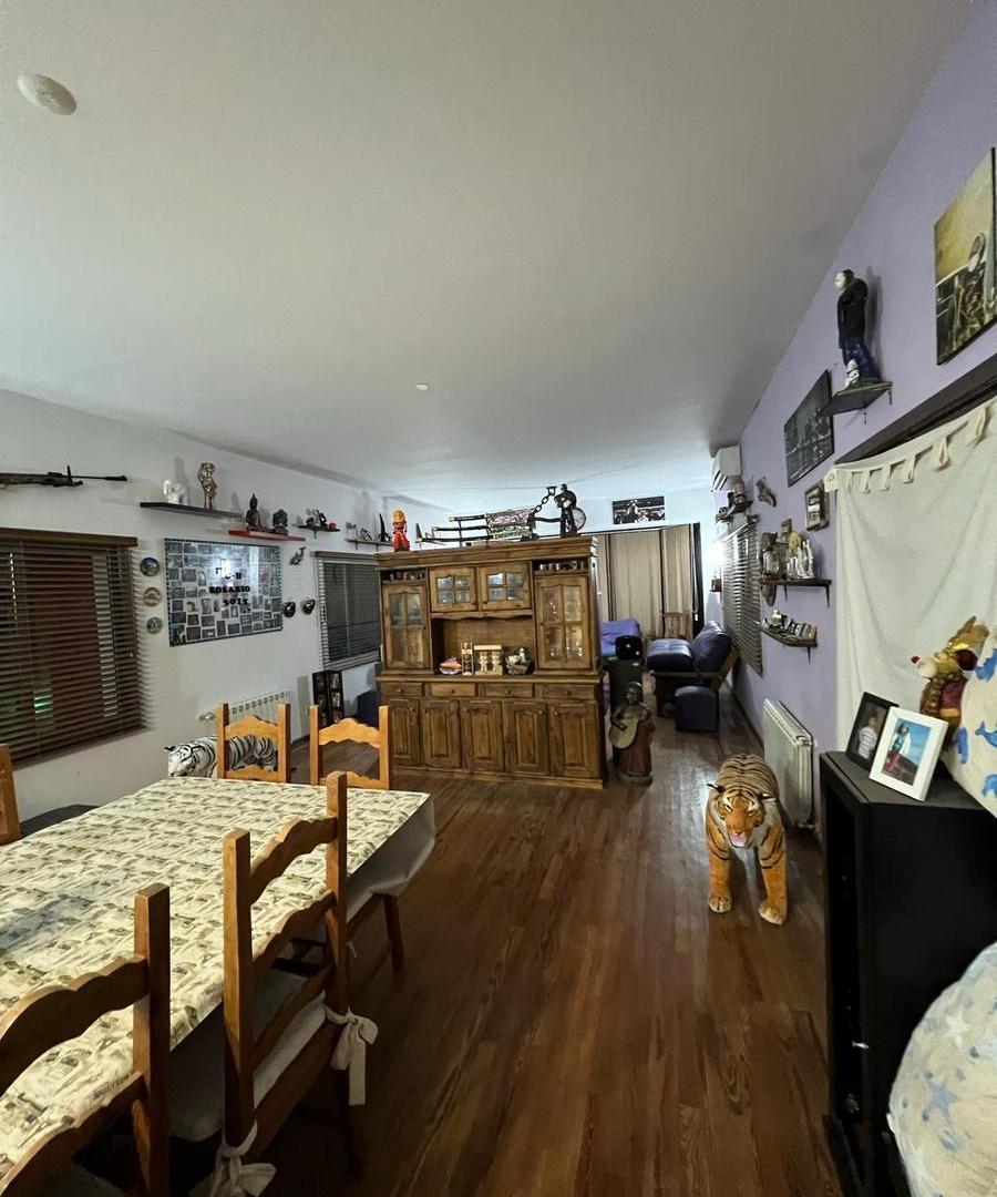 Foto de Casa de 4 dormitorios con 2 cocheras en Barrio Los Raigales Roldan, imagen 3
