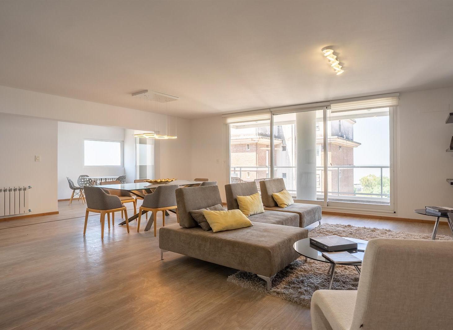 Departamento piso exclusivo de 3 dormitorios con vista al Río en Barrio Martin