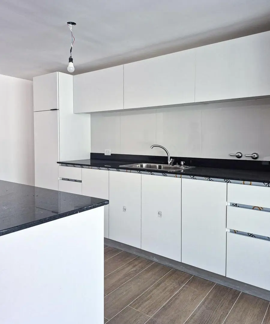 Departamento de 3 dormitorios con patio y parrillero exclusivo en Barrio Abasto 4