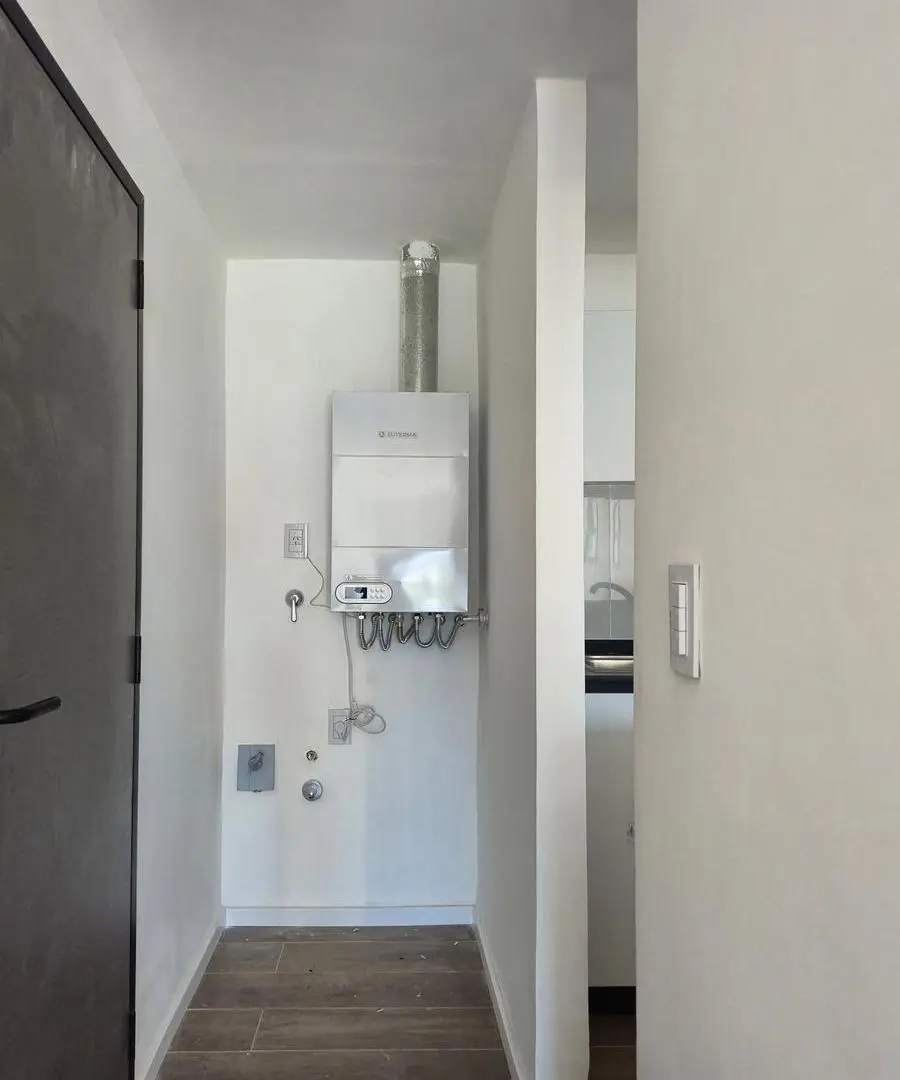 Departamento SEMIPISO de 2 dormitorios con terraza en Barrio Abasto 8