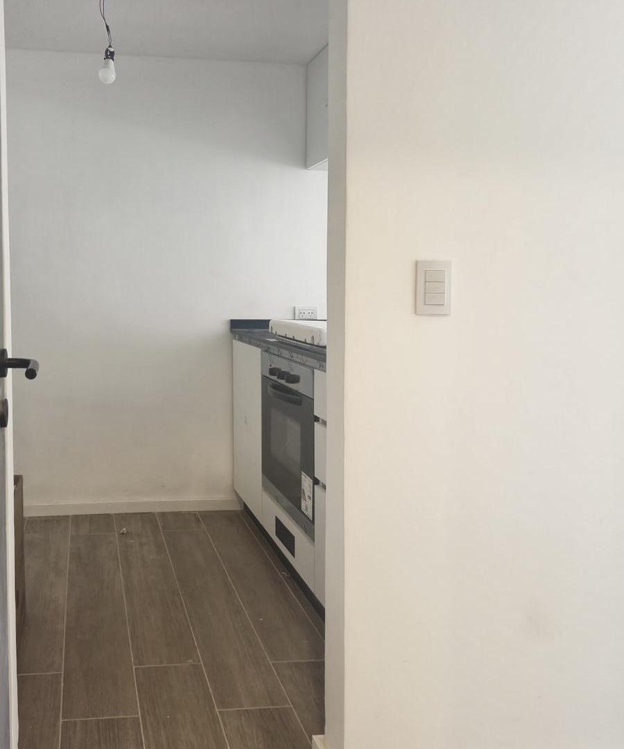 Foto de Departamento SEMIPISO de 2 dormitorios con terraza en Barrio Abasto, imagen 3