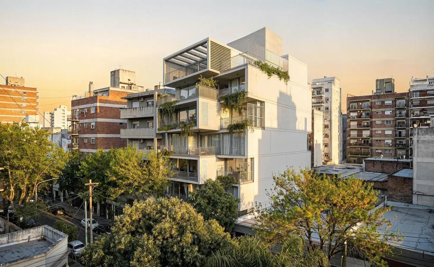 Departamento de 1 dormitorio con balcón aterrazado en Barrio Lourdes 5