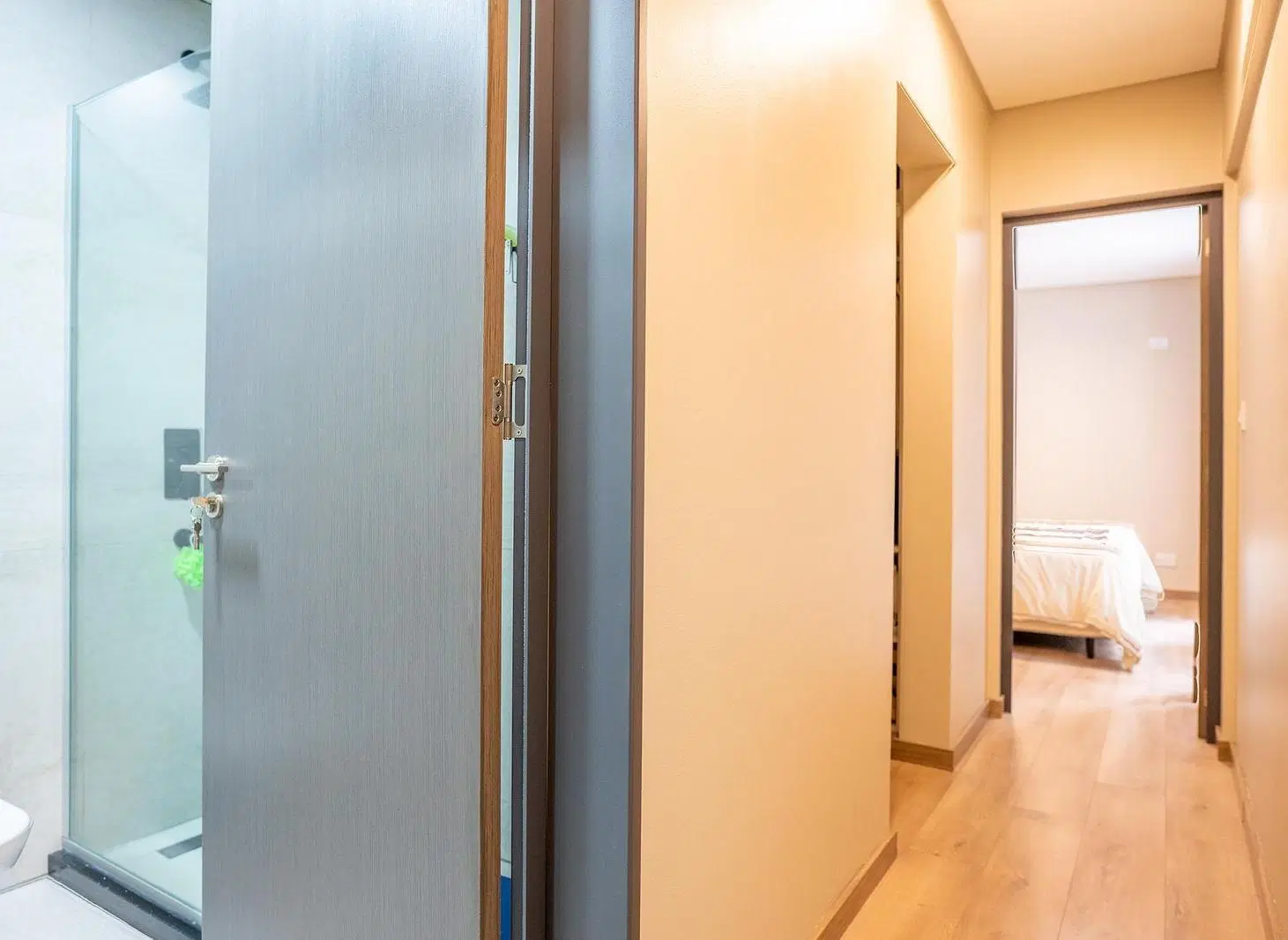Departamento de 3 dormitorios con patio a metros de Bv. Oroño 4