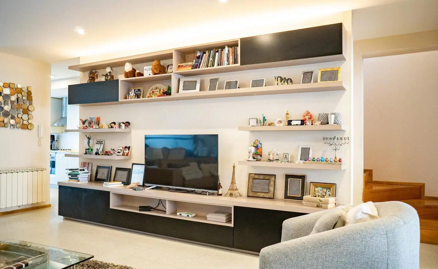 Casa interna triplex de 3 dormitorios con cochera y terraza exclusiva 2