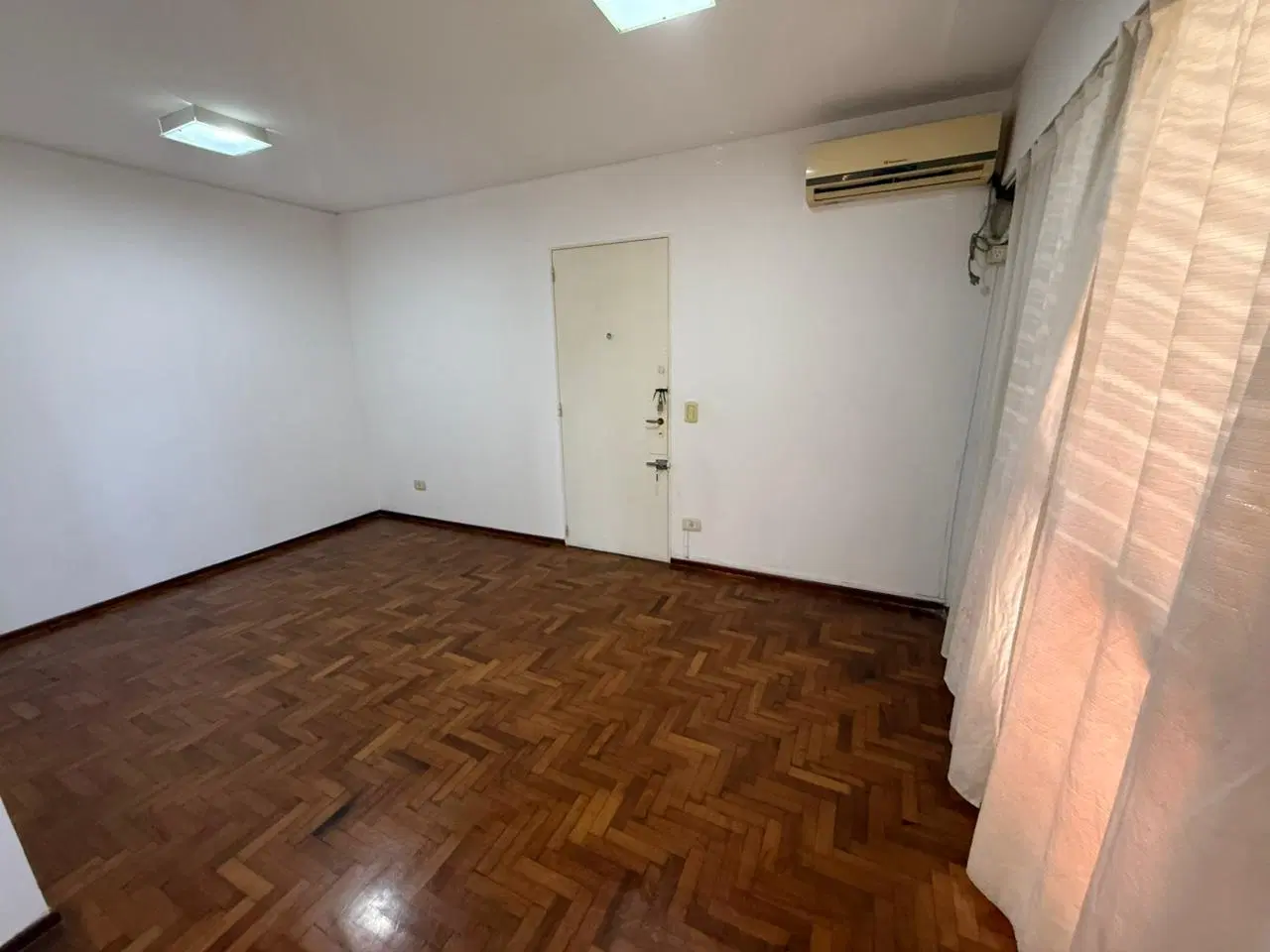Departamento SEMIPISO de 1 dormitorio a metros de Bv. Oroño 2