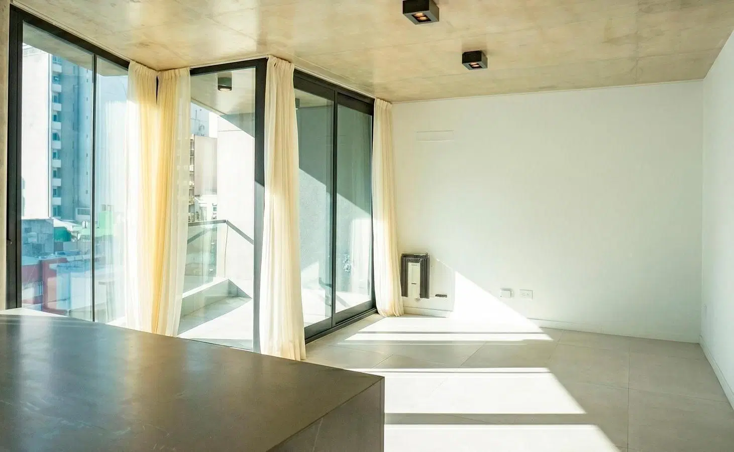 Departamento de 1 dormitorio a estrenar con radiadores y amenities en zona río 3