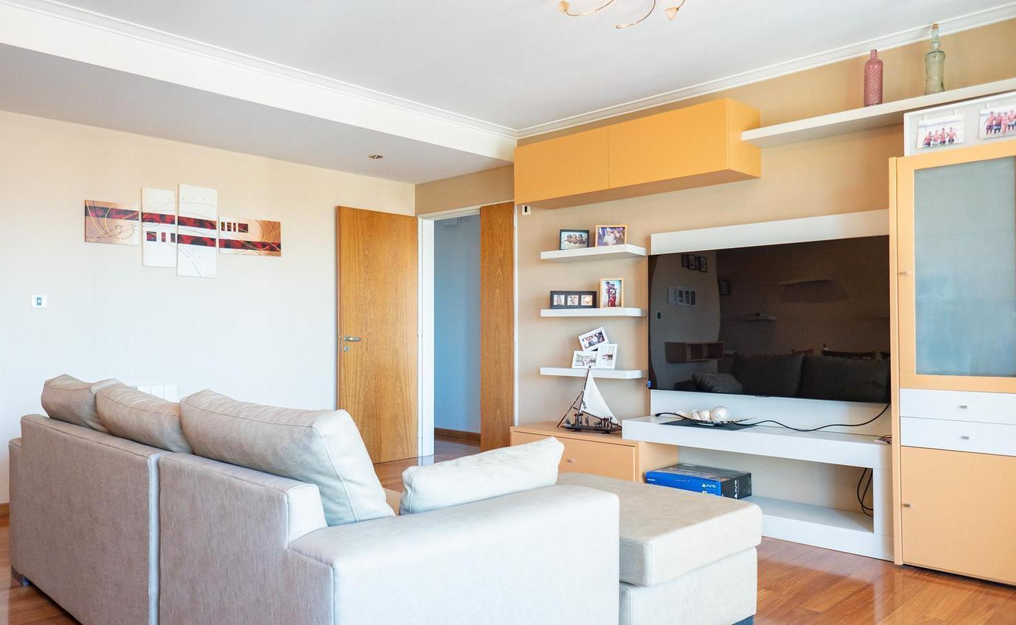 Foto de Departamento piso exclusivo de 3 dormitorios con cochera frente al, imagen 1
