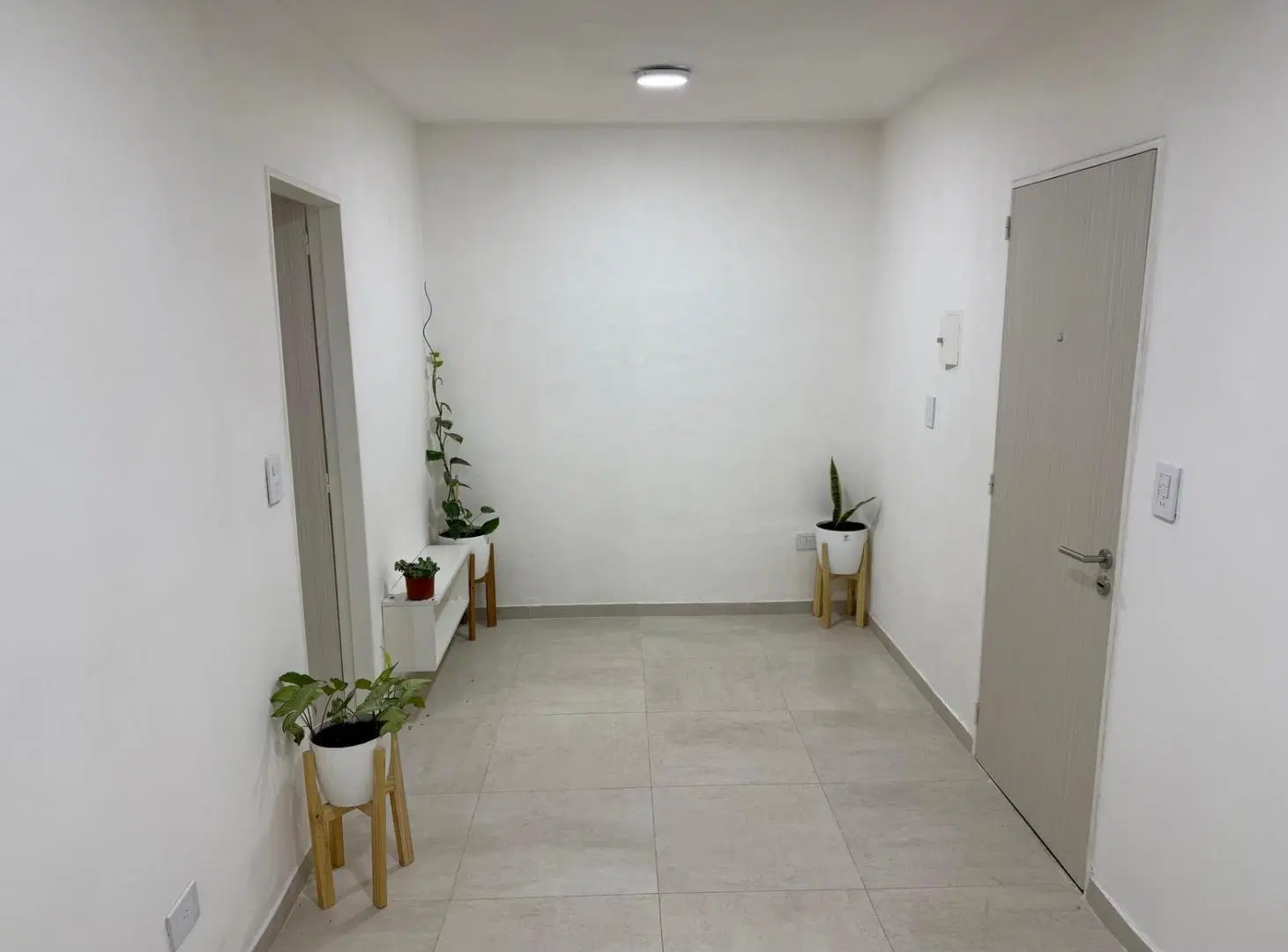 Departamento RECICLADO de 1 dormitorio con patio a metros de Av. Pellegrini 2