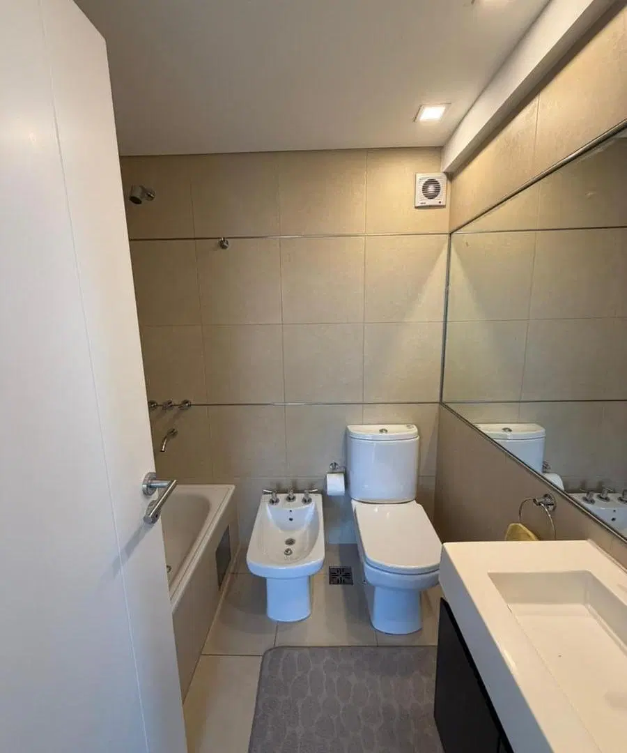 Departamento de 1 dormitorio sobre Av. Pellegrini 4