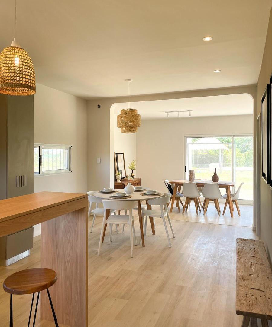 Foto de Casa de 2 dormitorios con gran jardín y pileta en Funes Town, imagen 2
