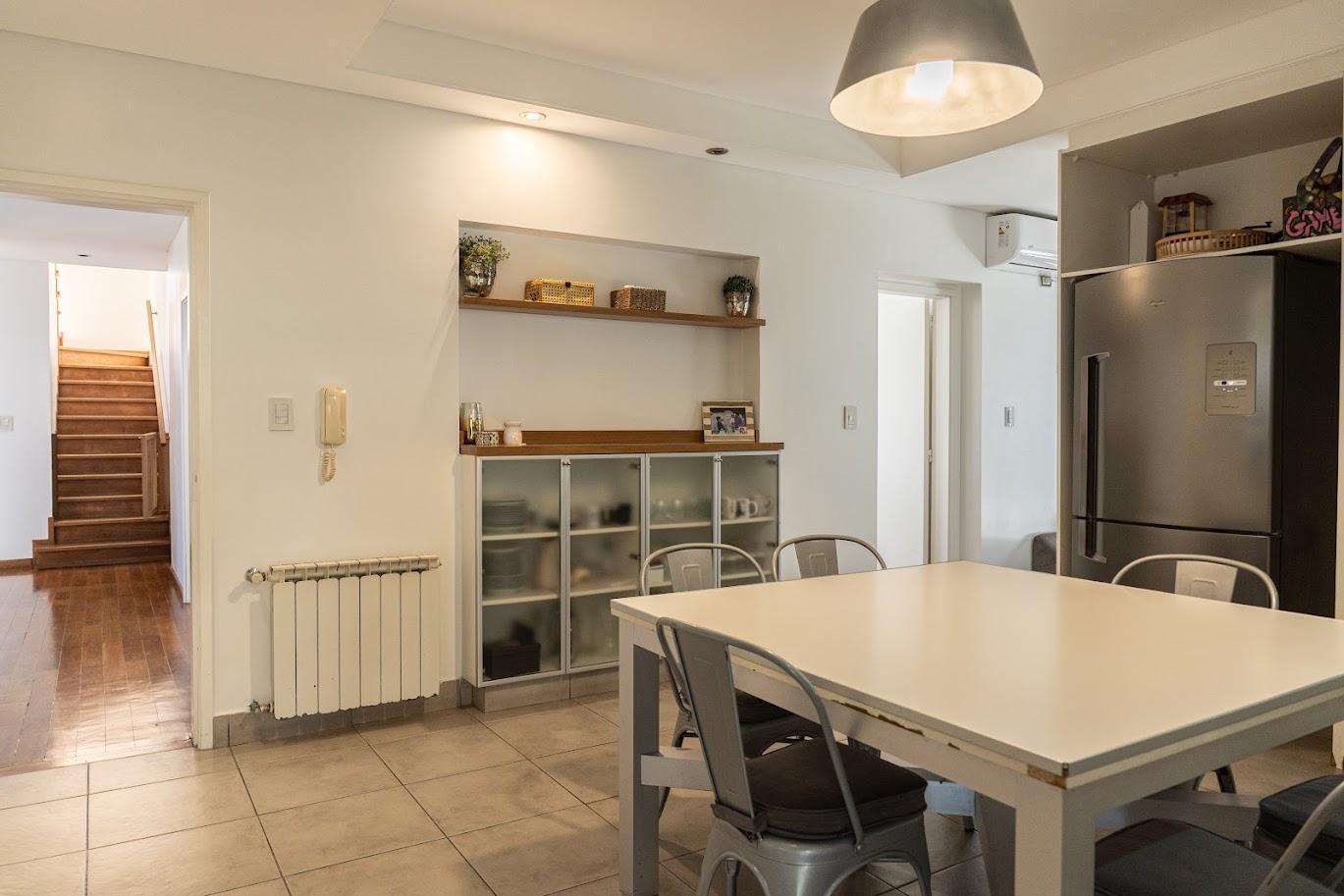 Foto de Casa de 5 dormitorios desarrollada en 2 plantas con galeria, quincho y, imagen 2