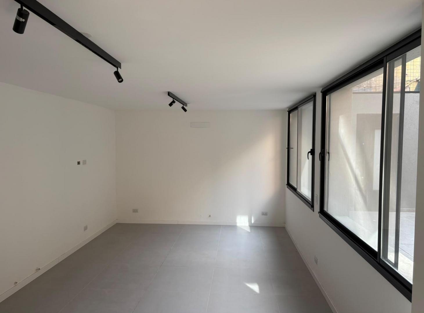 Foto de Casa de pasillo a estrenar a metros del rio y de Bv. Oroño, imagen 4