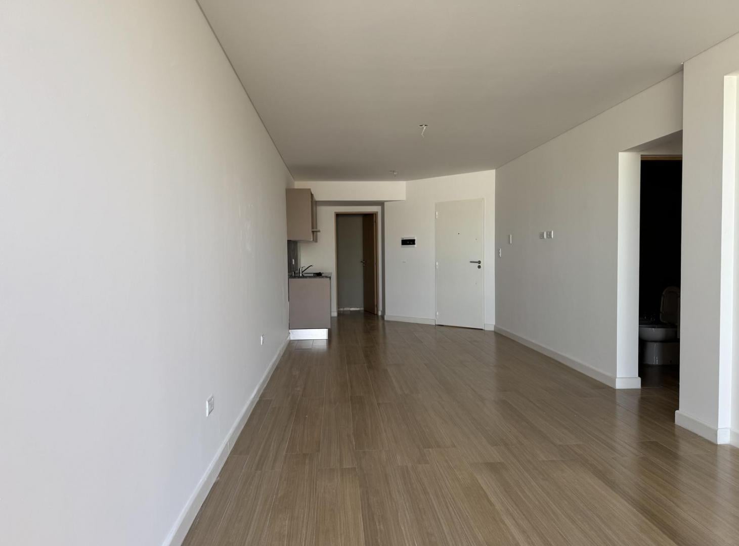 Foto de Departamento de 1 dormitorio con balcón al frente y terraza en Pichincha, imagen 1