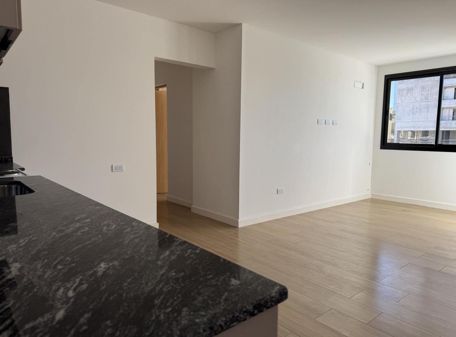 Foto de Departamento de 2 dormitorios con balcón al frente y terraza en, imagen 4