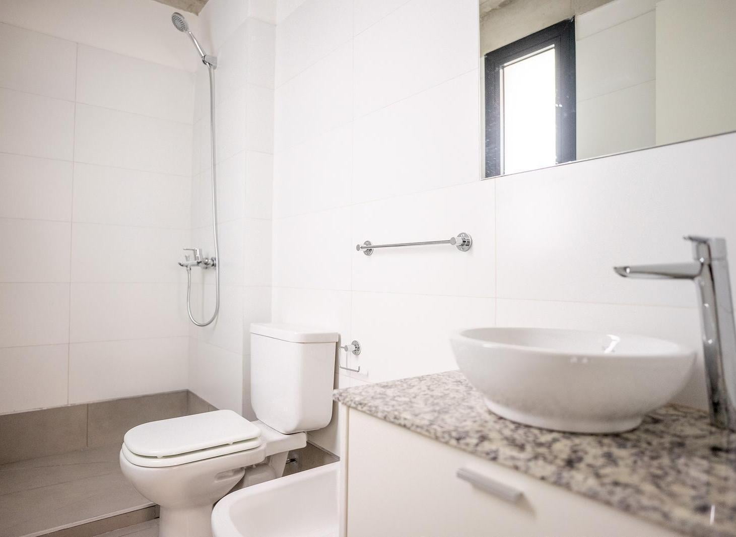 Foto de Departamento tipo DUPLEX de 1 dormitorio en zona rio, imagen 2