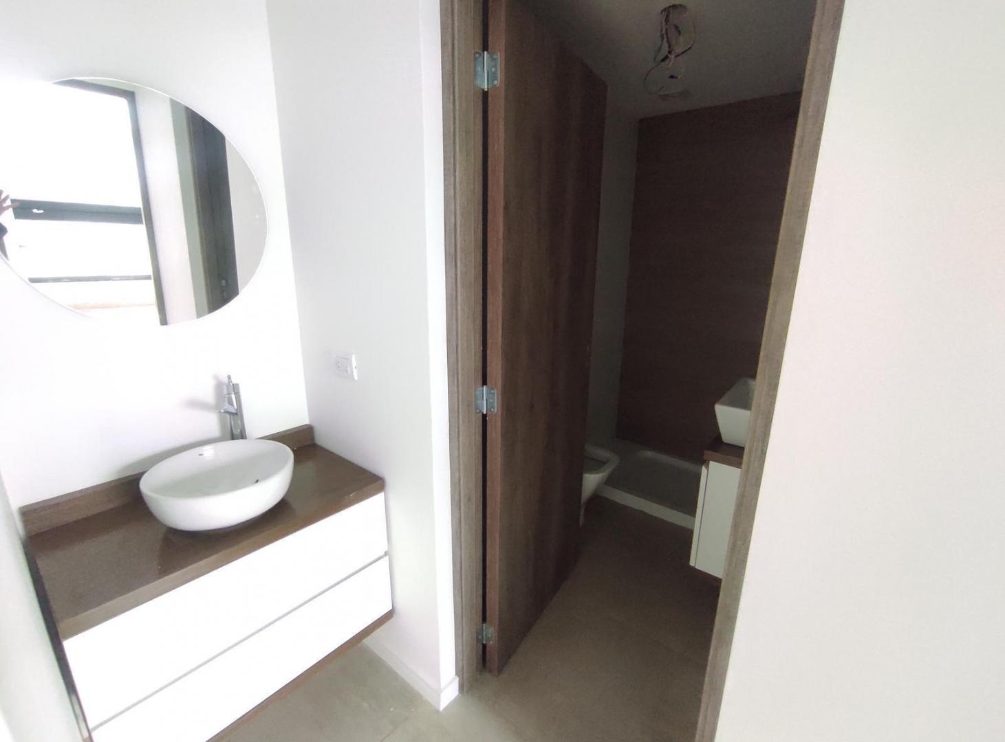 Foto de Departamento de 1 dormitorio al frente con amenities en zona río, imagen 2