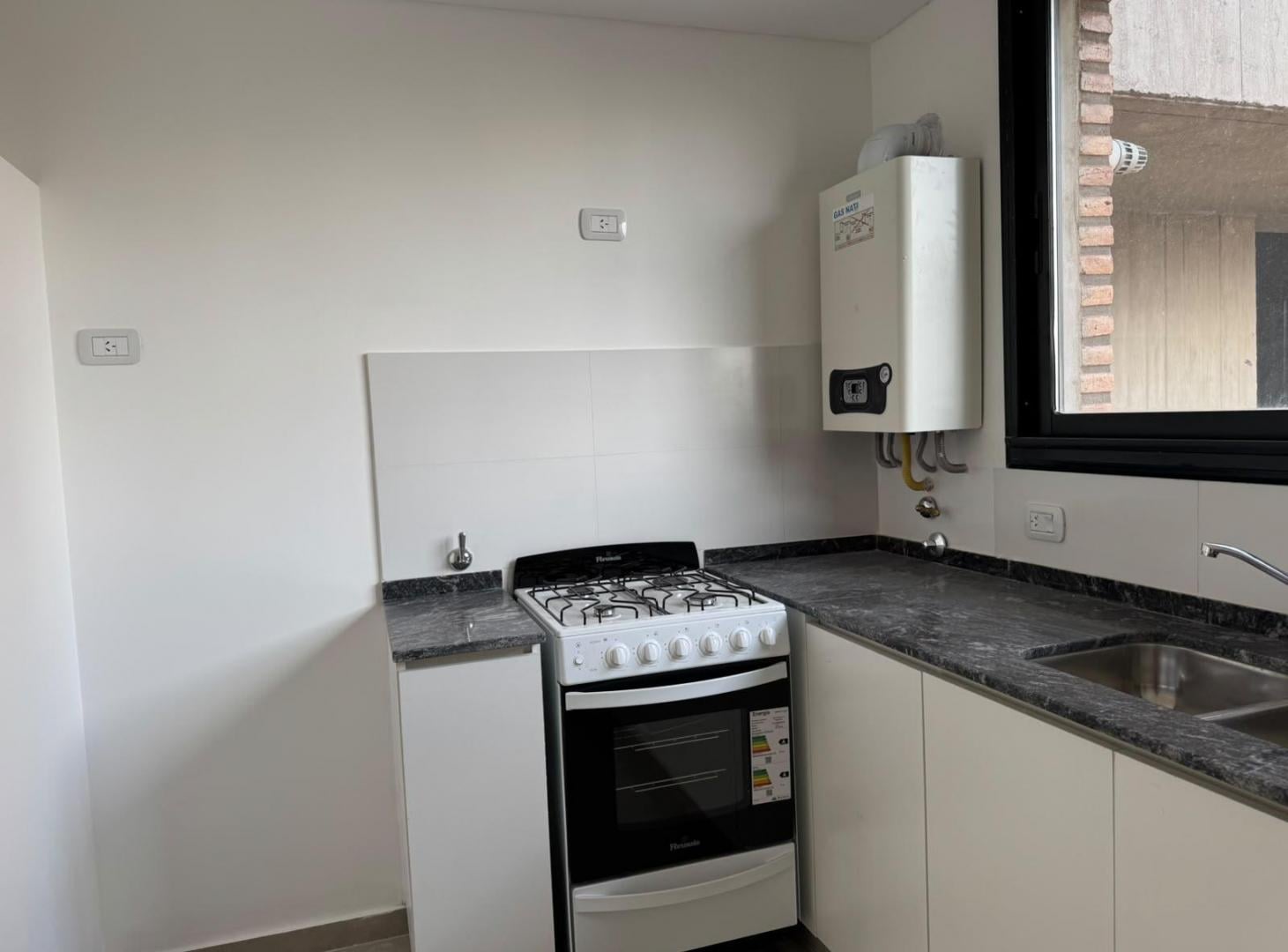Foto de Departamento 1 dormitorio más comodín A ESTRENAR a metros de Av, imagen 4
