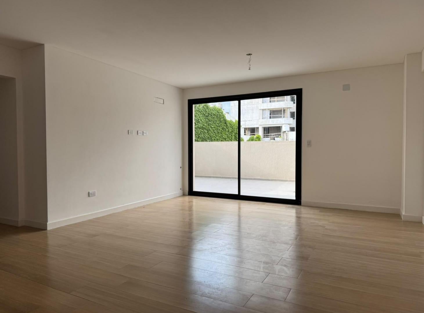 Foto de Departamento de 2 dormitorios con patio exclusivo en Pichincha, imagen 5