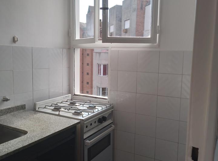 Departamento de 1 dormitorio, tres ambientes Ituzaingó 1156 ubicado 4