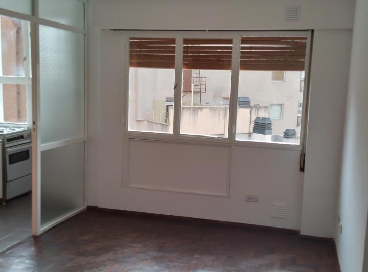 Departamento de 1 dormitorio, tres ambientes Ituzaingó 1156 ubicado 3