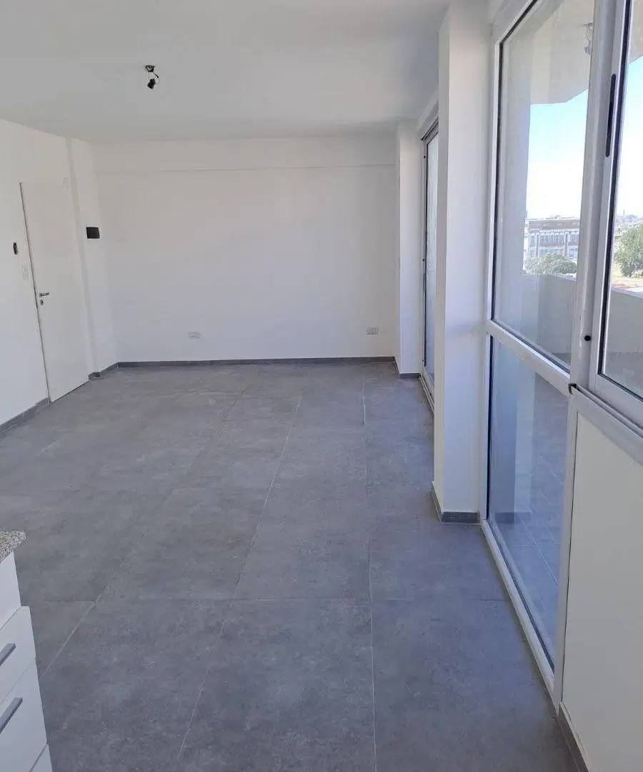 MONOAMBIENTE EN VENTA EN EL CENTRO DE AVELLANEDA 5
