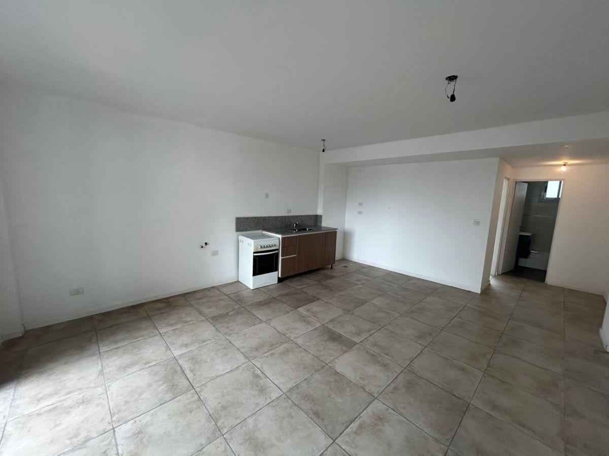 Foto de DEPARTAMENTO EN ALQUILER EN EL CENTRO DE AVELLANEDA 2 AMBIENTES, imagen 4