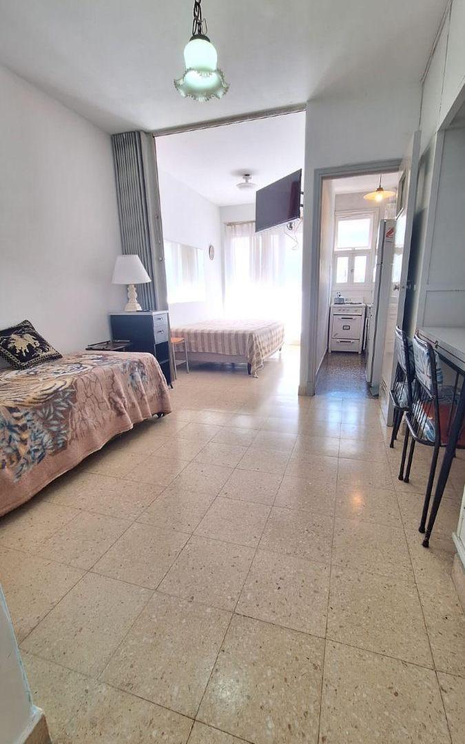 Foto de Estudiantes. Departamento de 1 amb con balcón, imagen 2