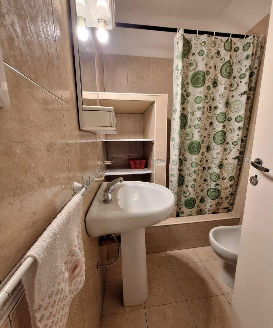 Foto de Excelente departamento de 2 ambientes a 1 cuadra del mar y Plaza Colon, imagen 5