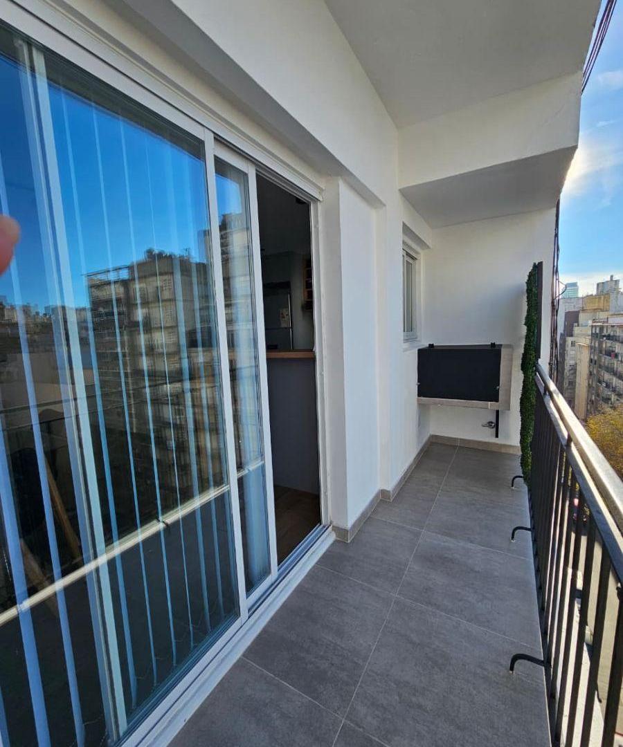 Foto de Departamento de 2 ambientes con balcon y parrilla, imagen 1