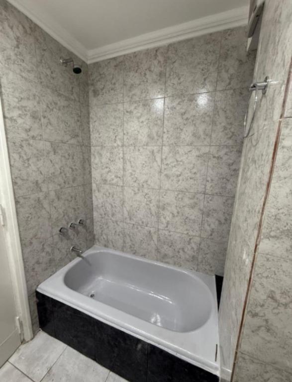 Foto de Venta departamento 3 ambientes Luro Centro, imagen 4